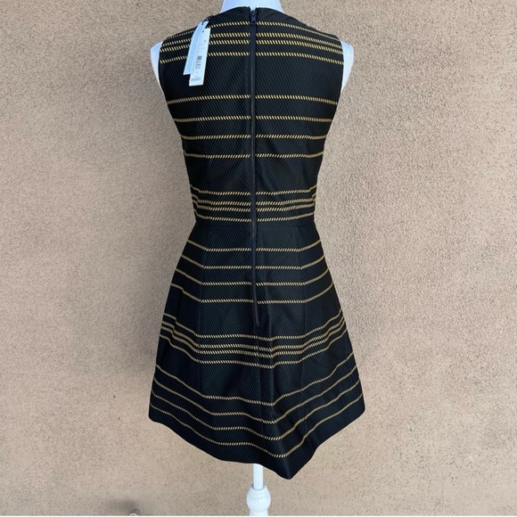 Alice + Olivia Lindsey Structured A-Line Dress Size 6 - Picture 9 of 11